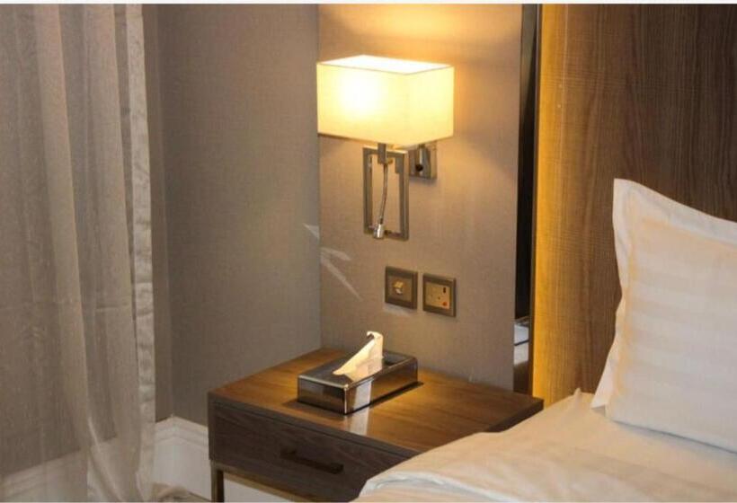 Hotel قولدن سكوير طريق الرياض Golden Square Riyadh Road