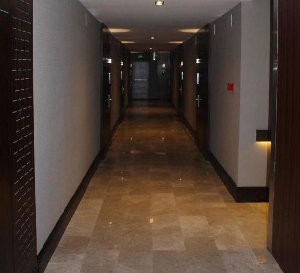 Hotel قولدن سكوير طريق الرياض Golden Square Riyadh Road