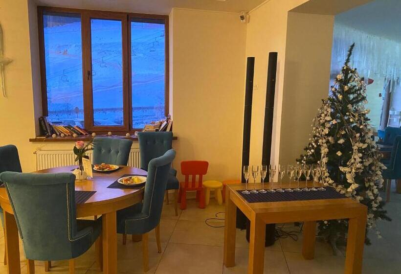 هتل Grofa Apartments