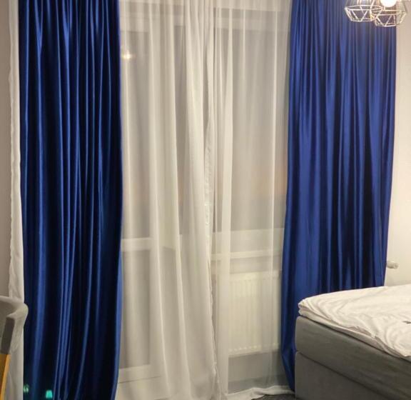 هتل Grofa Apartments