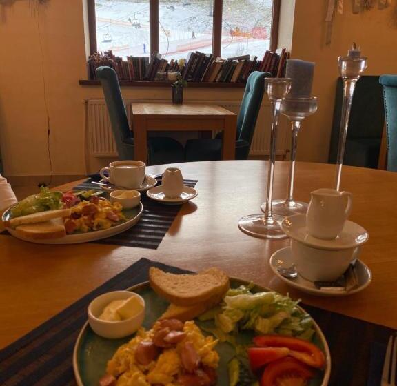 هتل Grofa Apartments