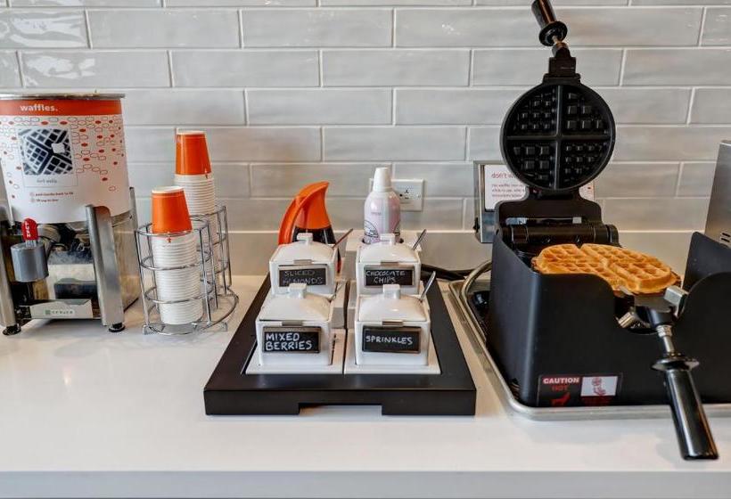 酒店 Hampton By Hilton David