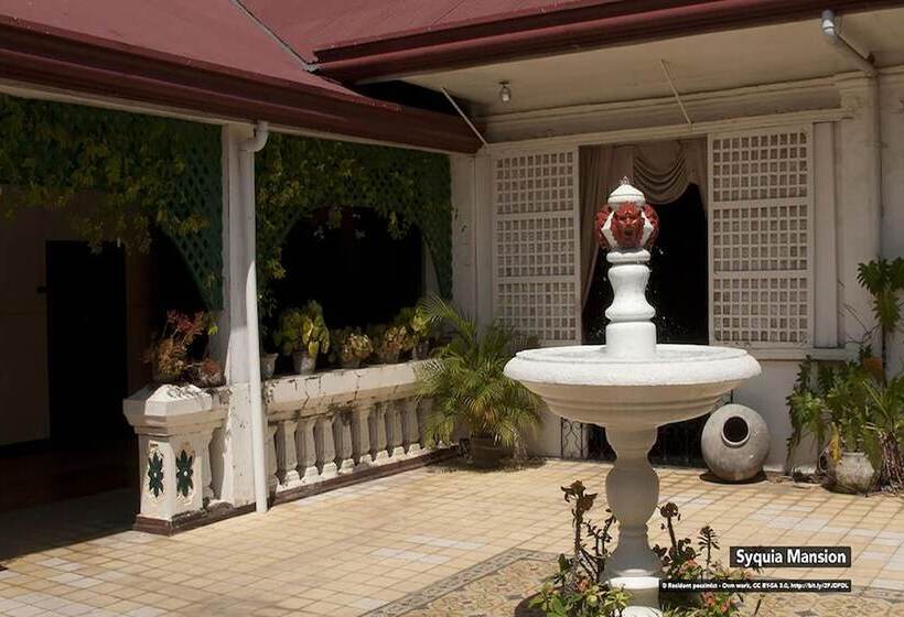 Happy Grey Hotel Vigan