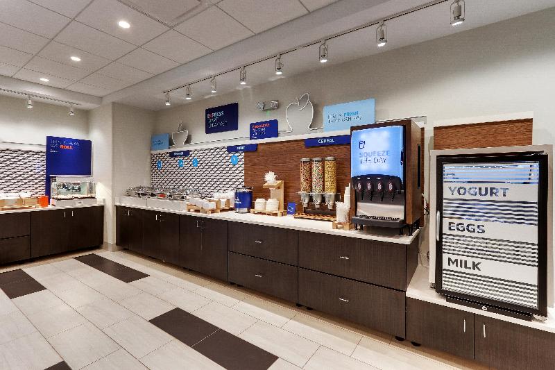 호텔 Holiday Inn Express & Suites Roanoke – Civic Center