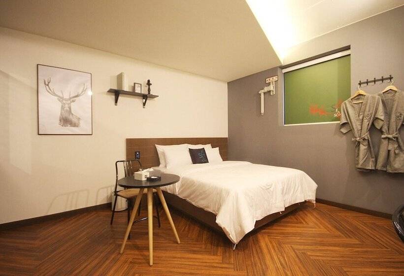 Отель Iksan Fourseason