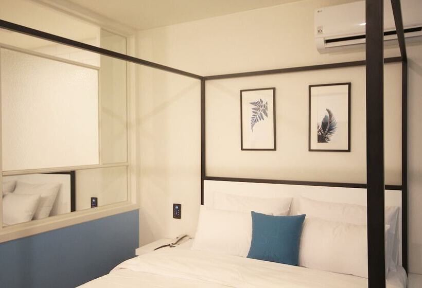 Отель Iksan Fourseason