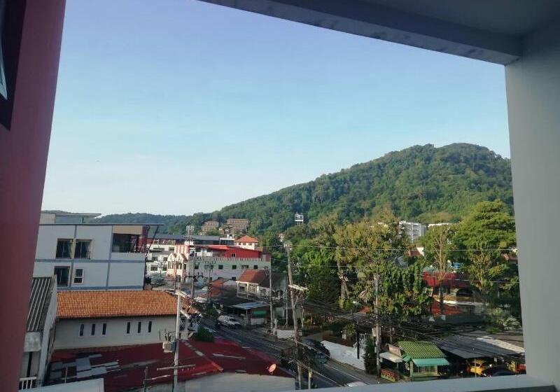 호텔 May House Karon Beach