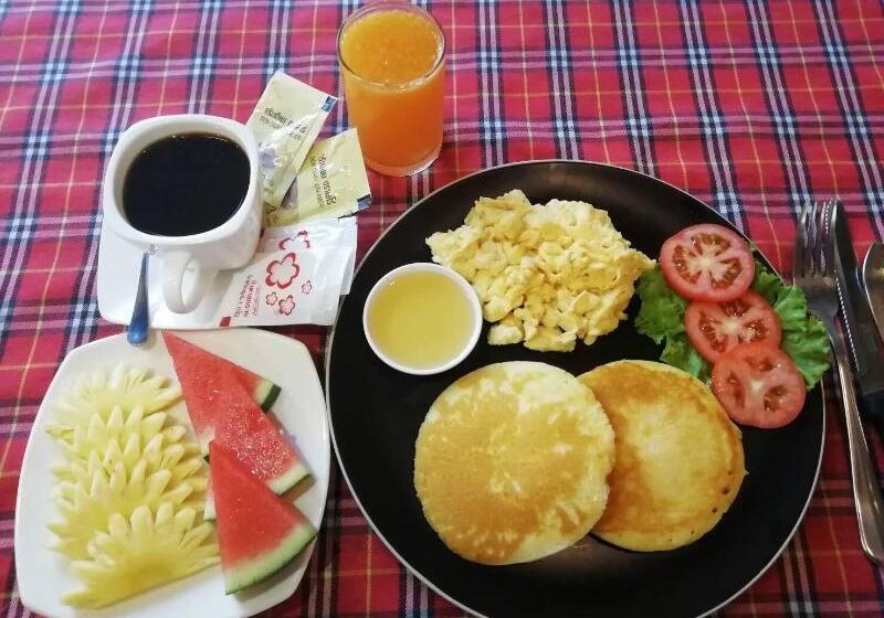 호텔 May House Karon Beach