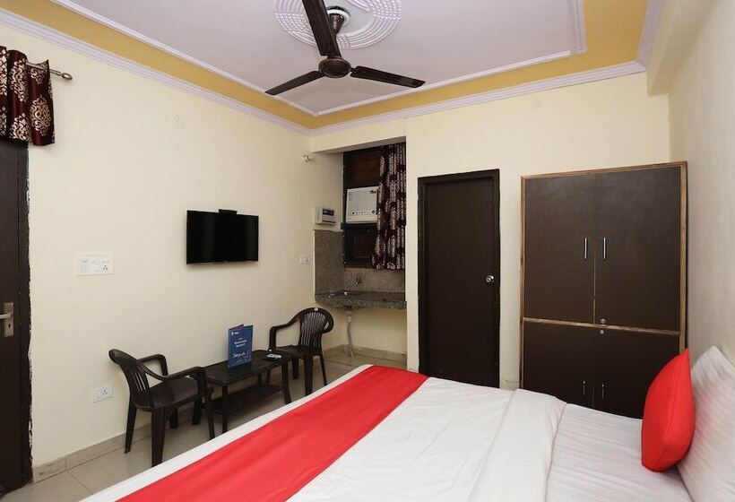 בית מלון כפרי Pilot Inn By Oyo Rooms