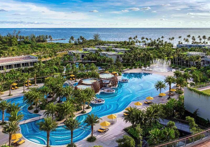 Hotel Pullman Phu Quoc Beach Resort