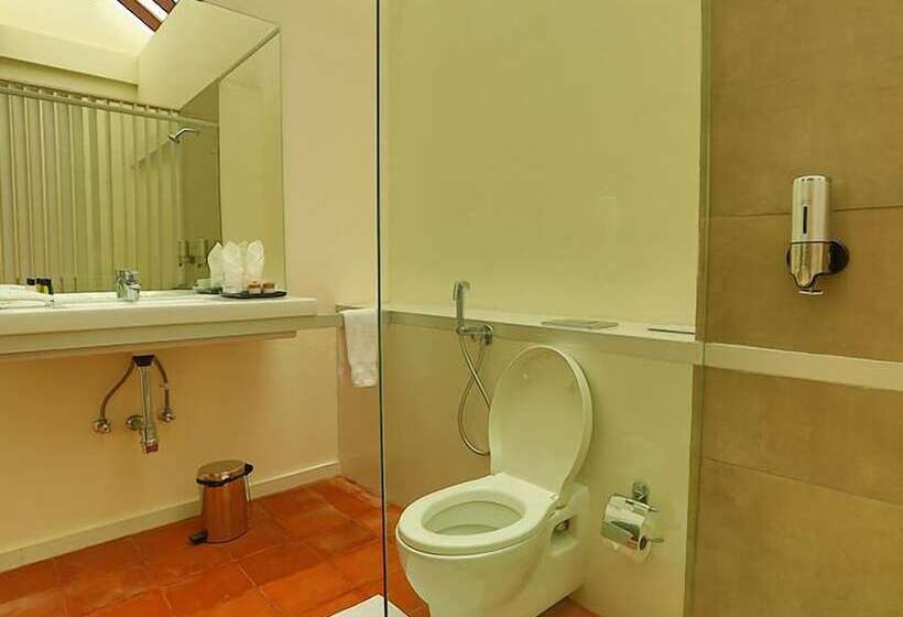 Отель Sukhayus Wellness Heritage Cherai