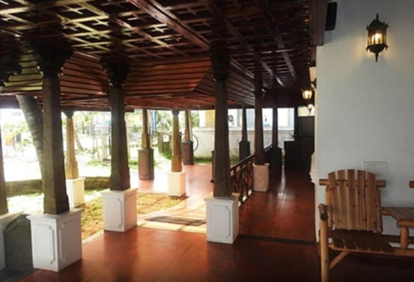 Отель Sukhayus Wellness Heritage Cherai