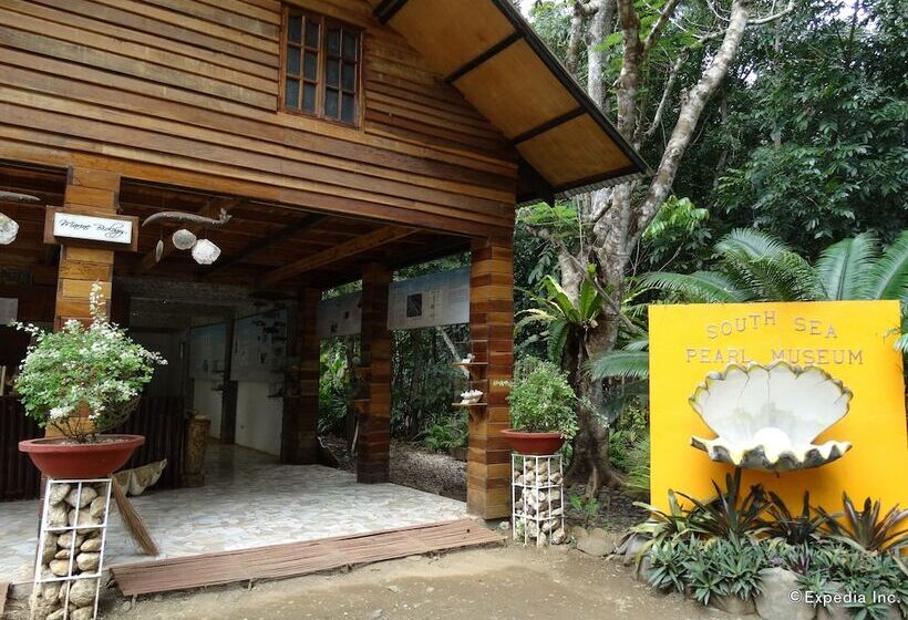 ホテル Tent And Breakfast At Irawan Park