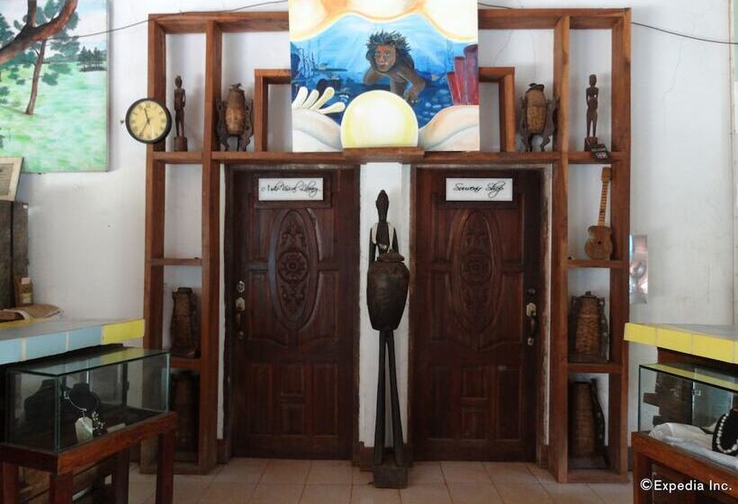 ホテル Tent And Breakfast At Irawan Park