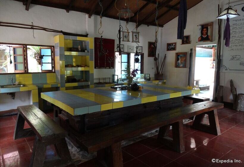 ホテル Tent And Breakfast At Irawan Park