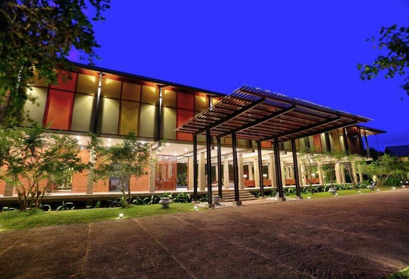 호텔 Tropical Life Resort And Spa