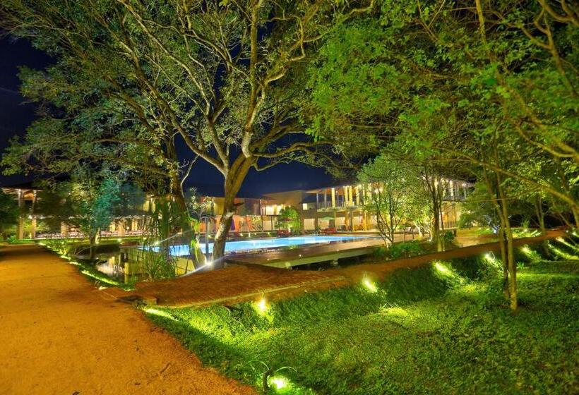 호텔 Tropical Life Resort And Spa