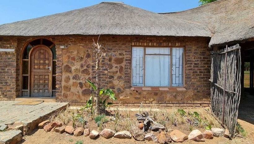 בית מלון כפרי Uitvlugt Resort