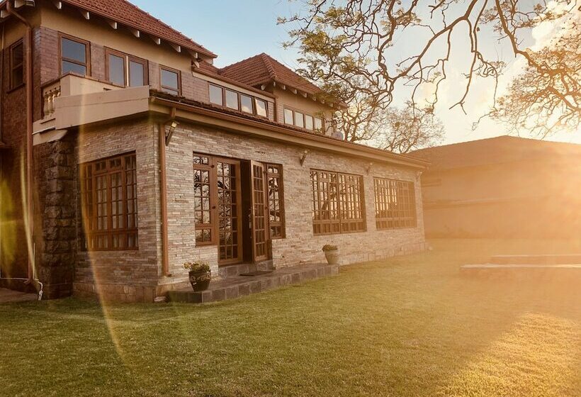 Houghton Hill Cottage