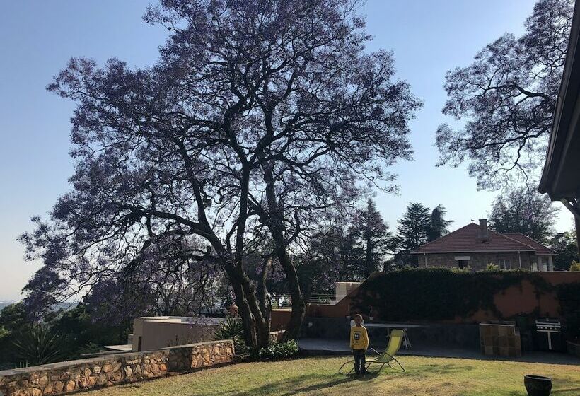 Houghton Hill Cottage