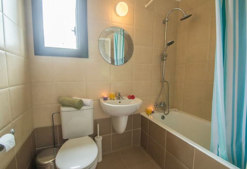 Kapparis Summer Breeze Villa