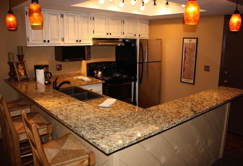 Longbranch #115 By Peak Property Management