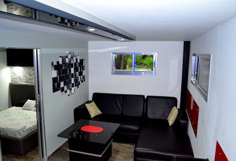 Micky Santoro Apartments