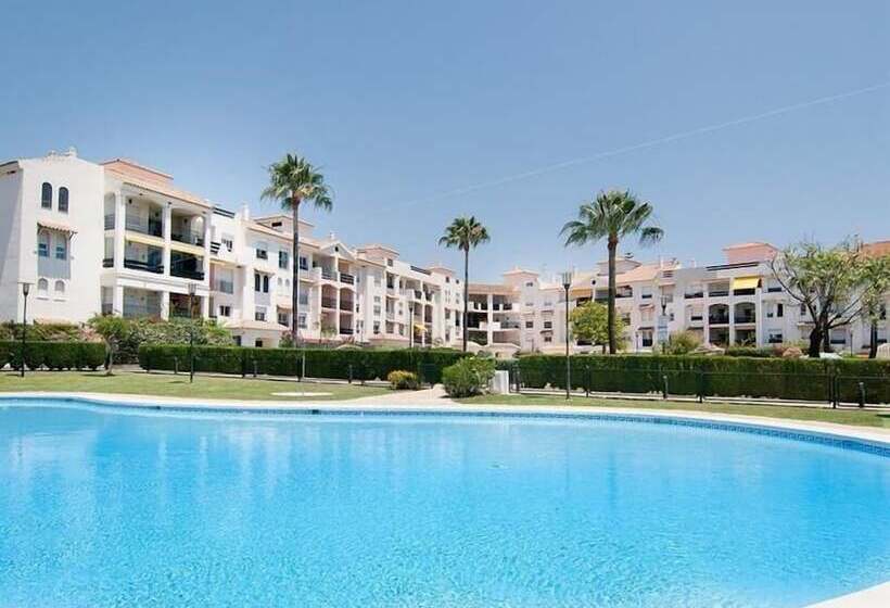 Modern Apartment Near Puerto Banus