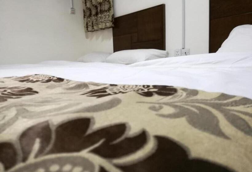 فندق على الطريق Darak