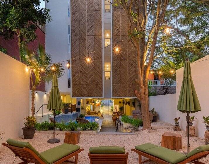 Oostel Smart Capsule Hostel   Tulum Pueblo