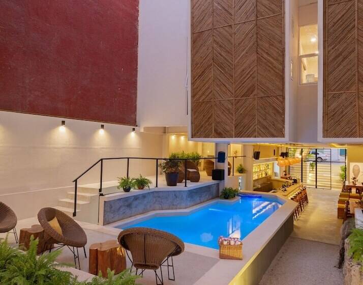 Oostel Smart Capsule Hostel   Tulum Pueblo