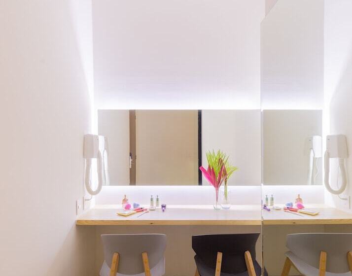 Oostel Smart Capsule Hostel   Tulum Pueblo