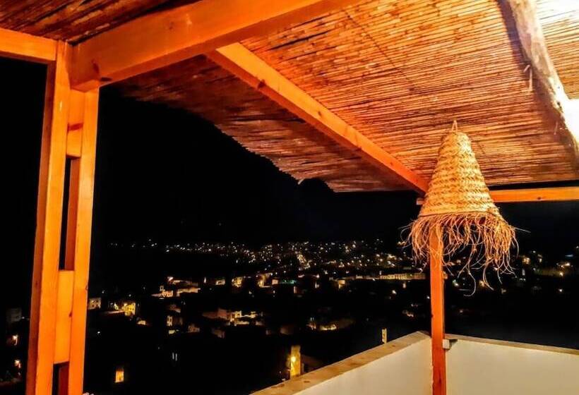 پانسیون Ab House