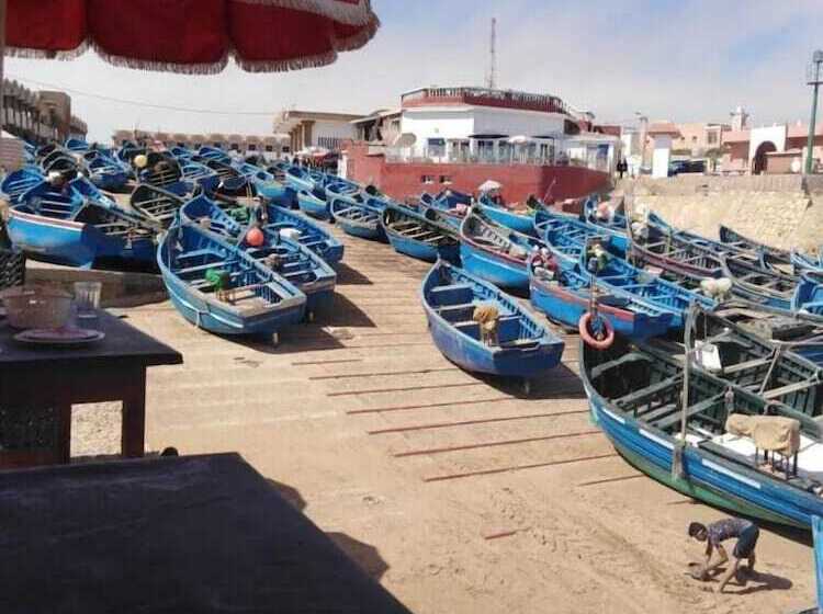 پانسیون Ab House