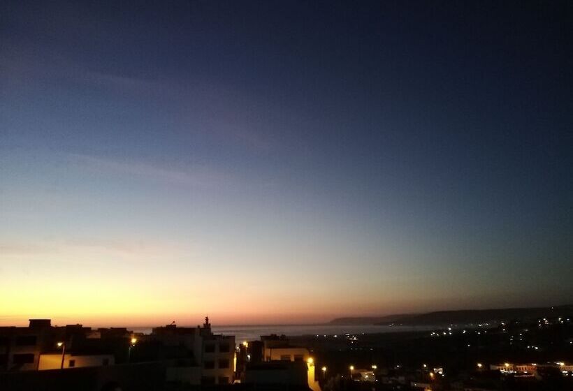 پانسیون Ab House