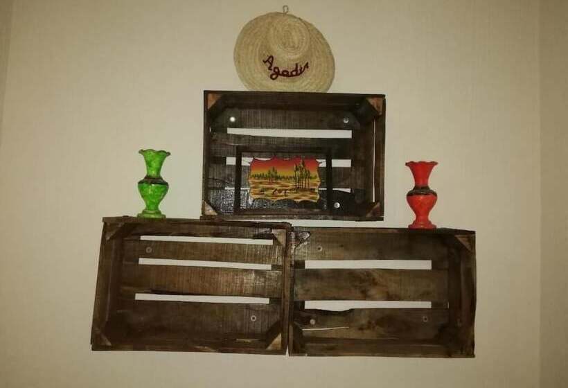 پانسیون Ab House