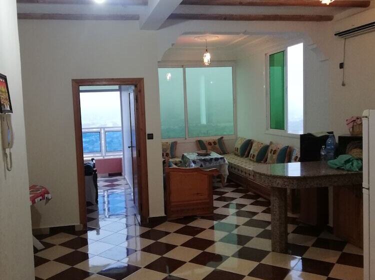 پانسیون Ab House