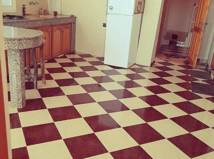 پانسیون Ab House