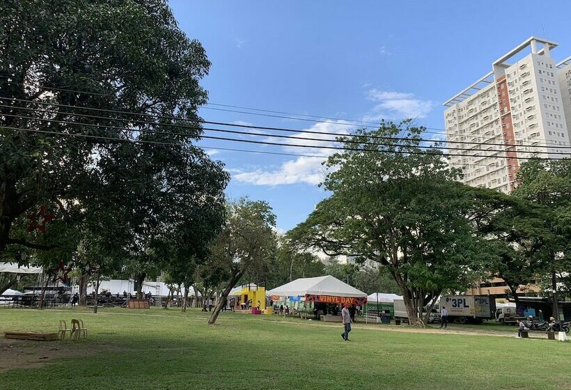 Пансион Avida Towers Cebu708 Fast Wifi, Netflix, 50in Smart Tv