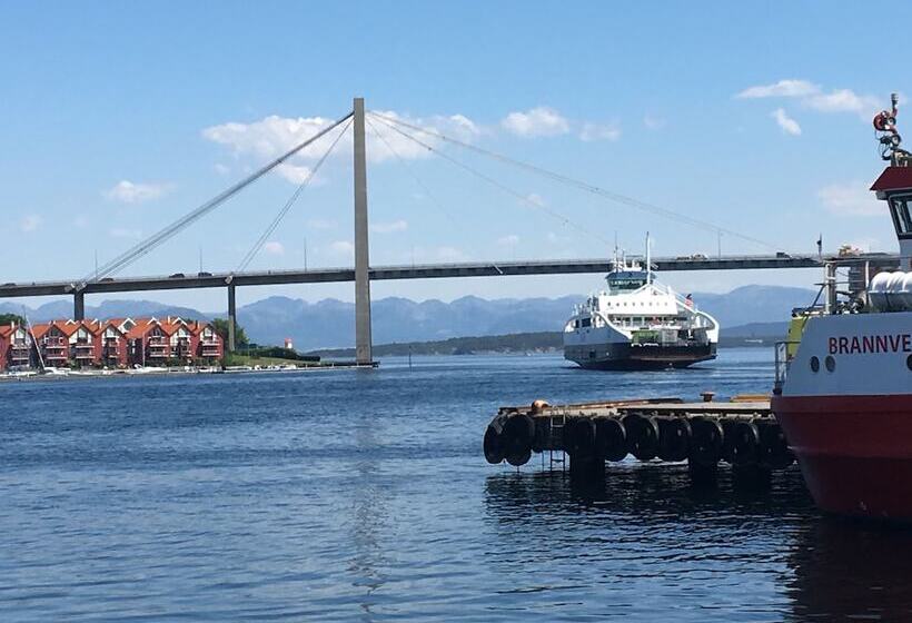 פנסיון Beds Of Stavanger