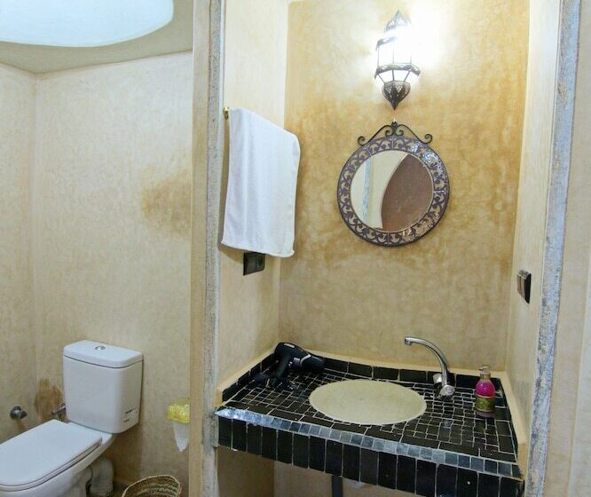 پانسیون Chez Family Bidouin Merzouga