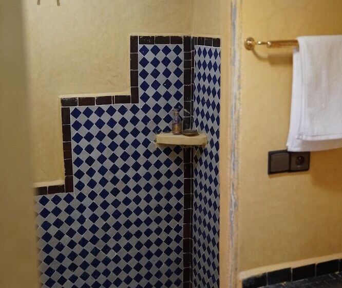 پانسیون Chez Family Bidouin Merzouga