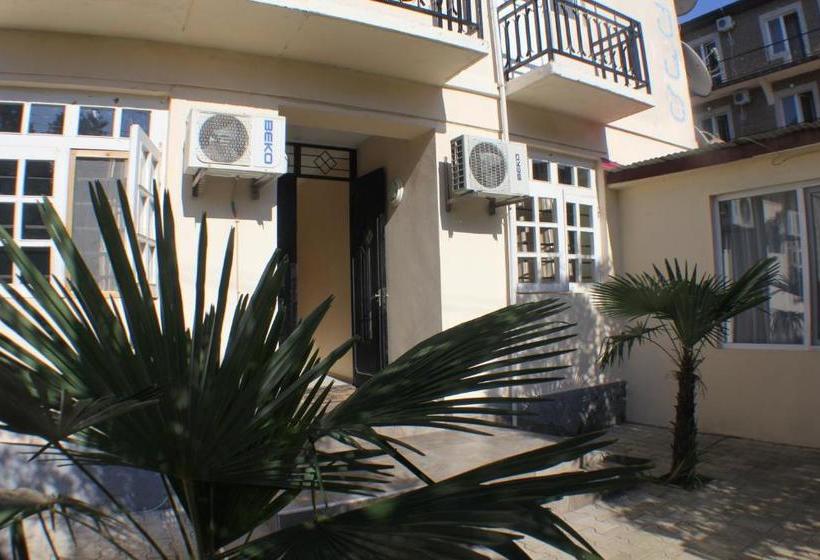 پانسیون Luka, Near Church