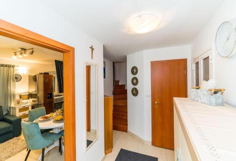 ペンション Holiday Home Kazerma