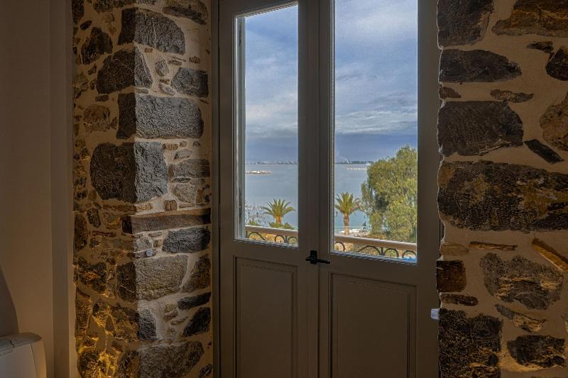 펜션 Impero Nafplio Hotel & Suites