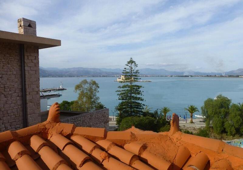 펜션 Impero Nafplio Hotel & Suites