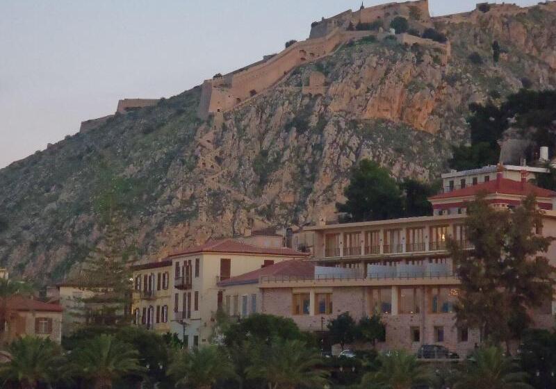 펜션 Impero Nafplio Hotel & Suites