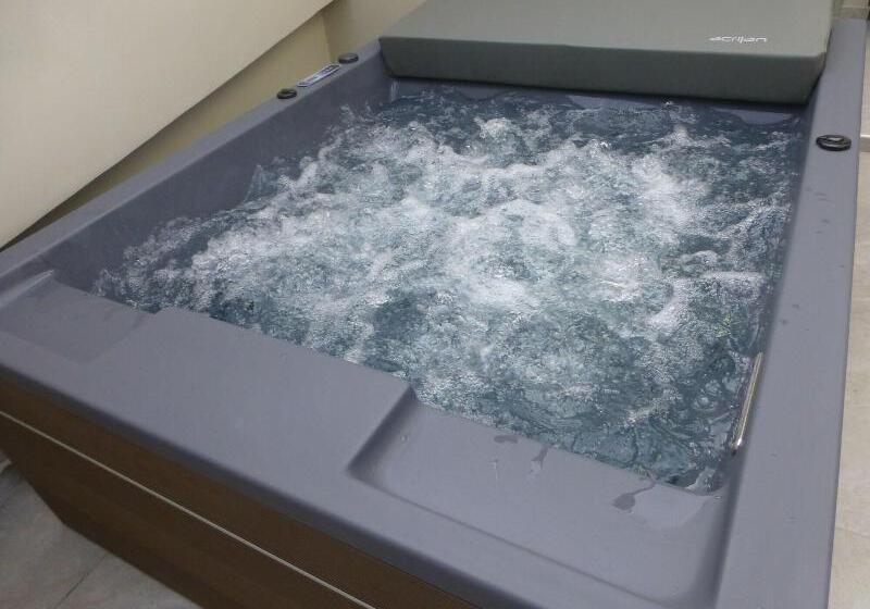 펜션 Impero Nafplio Hotel & Suites