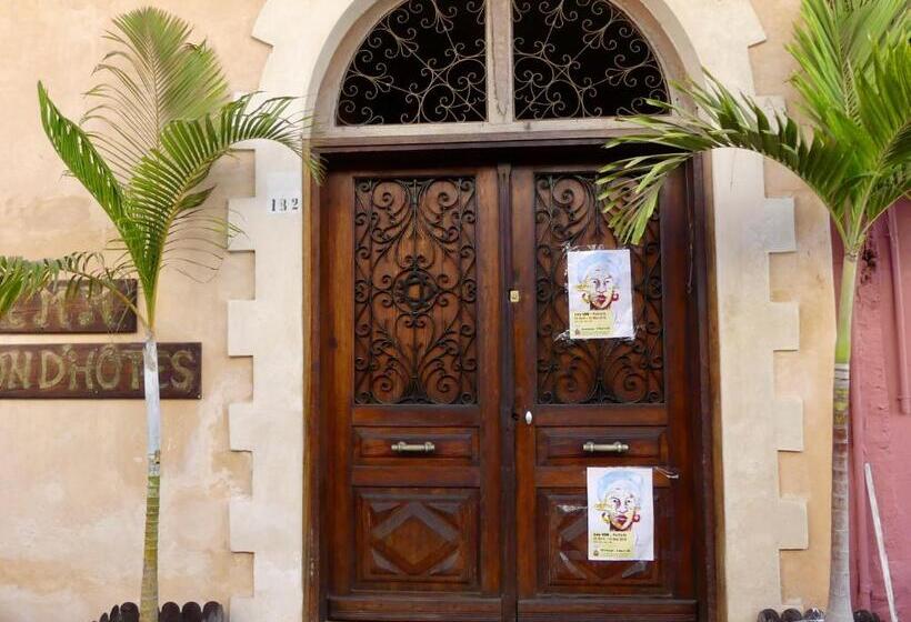 بنسيون Jamm La Paix