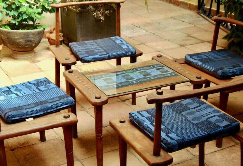 بنسيون Jamm La Paix